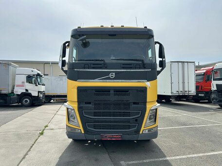 2018 Volvo FH, жёлтый, 3999000 рублей, вид 2