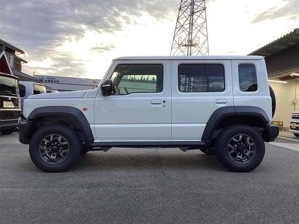 2026 Suzuki Jimny IV, белый, 2235000 рублей - вид 4
