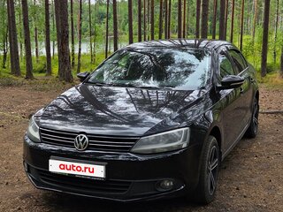 2013 Volkswagen Jetta VI, чёрный, 780000 рублей, вид 2