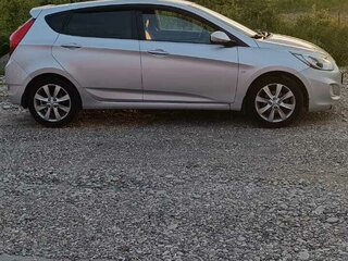 2012 Hyundai Solaris I, серебристый, 840000 рублей, вид 5
