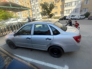 2013 Lada (ВАЗ) Granta I, серебристый, 330000 рублей, вид 3