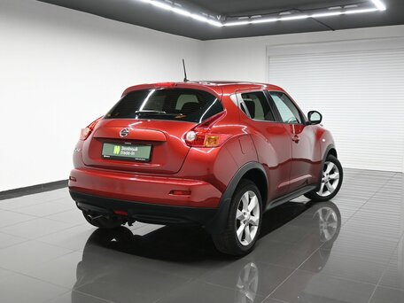 2011 Nissan Juke I, красный, 945000 рублей, вид 2
