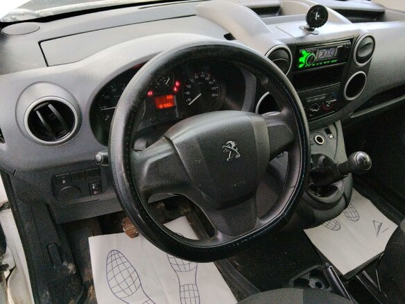 2021 Peugeot Partner, белый, 1163750 рублей - вид 5