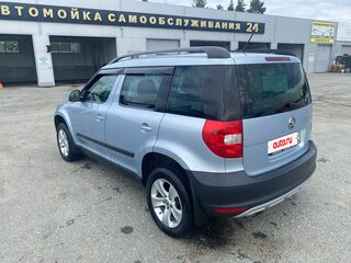 2012 Skoda Yeti I, серый, 680000 рублей, вид 4