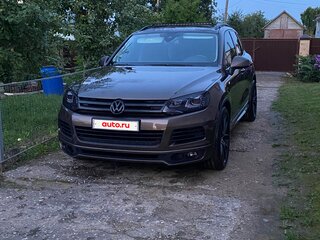 2014 Volkswagen Touareg II, коричневый, 2750000 рублей, вид 2