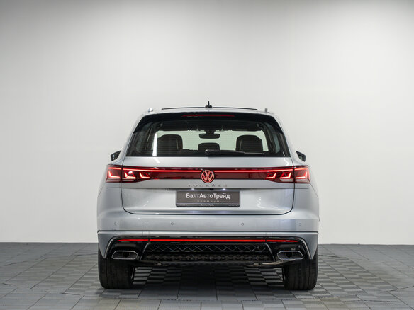 2026 Volkswagen Touareg III Рестайлинг, серый, 12790000 рублей - вид 7