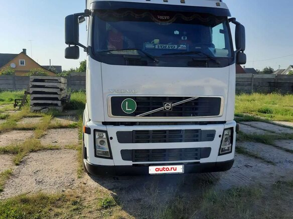 2007 Volvo FH, белый, 2334882 рублей - вид 1