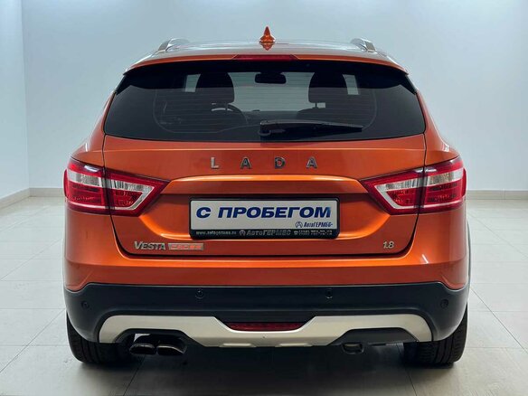 2021 Lada (ВАЗ) Vesta SW Cross I, оранжевый - вид 2