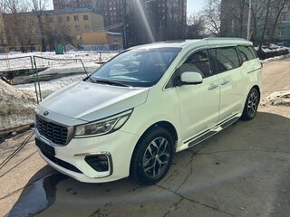 2019 Kia Carnival III, белый, 3000000 рублей, вид 1