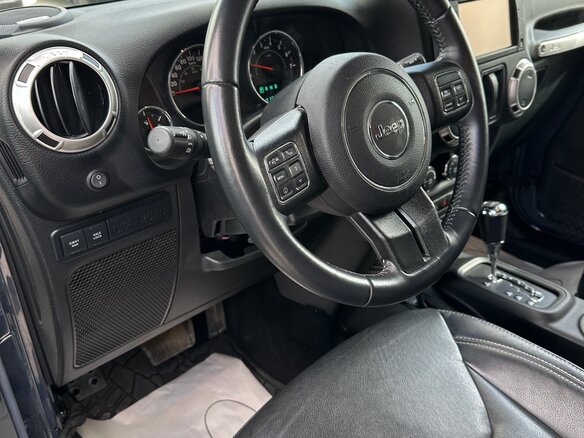 2016 Jeep Wrangler III (JK), серый, 3575000 рублей - вид 25