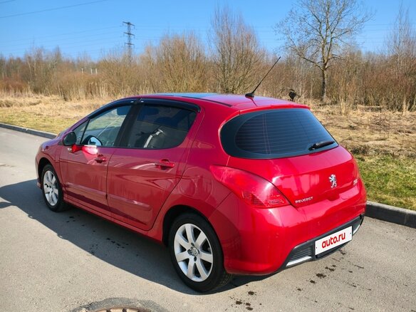 2008 Peugeot 308 I, красный, 400000 рублей - вид 7