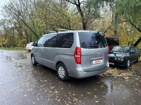 2012 Hyundai Grand Starex I, серый, 1550000 рублей - вид 3