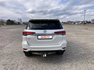 2018 Toyota Fortuner II, белый, 2905000 рублей, вид 4