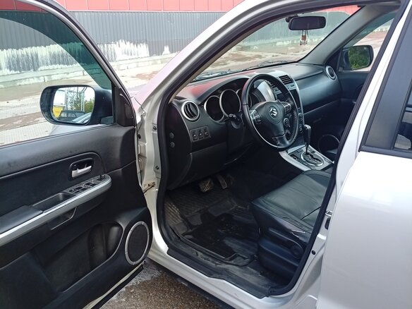2010 Suzuki Grand Vitara II Рестайлинг, серебристый, 900000 рублей - вид 7