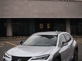 2020 Lexus UX 260h I, серебристый, 3000000 рублей - вид 3