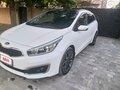 2016 Kia Ceed II Рестайлинг, белый, 1700000 рублей - вид 1