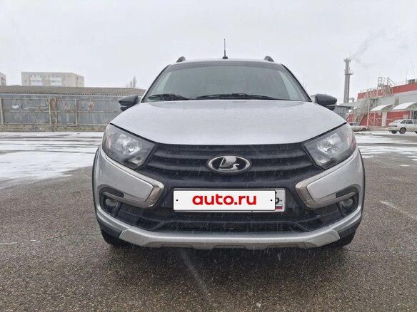 2023 Lada (ВАЗ) Granta Cross I Рестайлинг, серебристый, 930000 рублей - вид 1