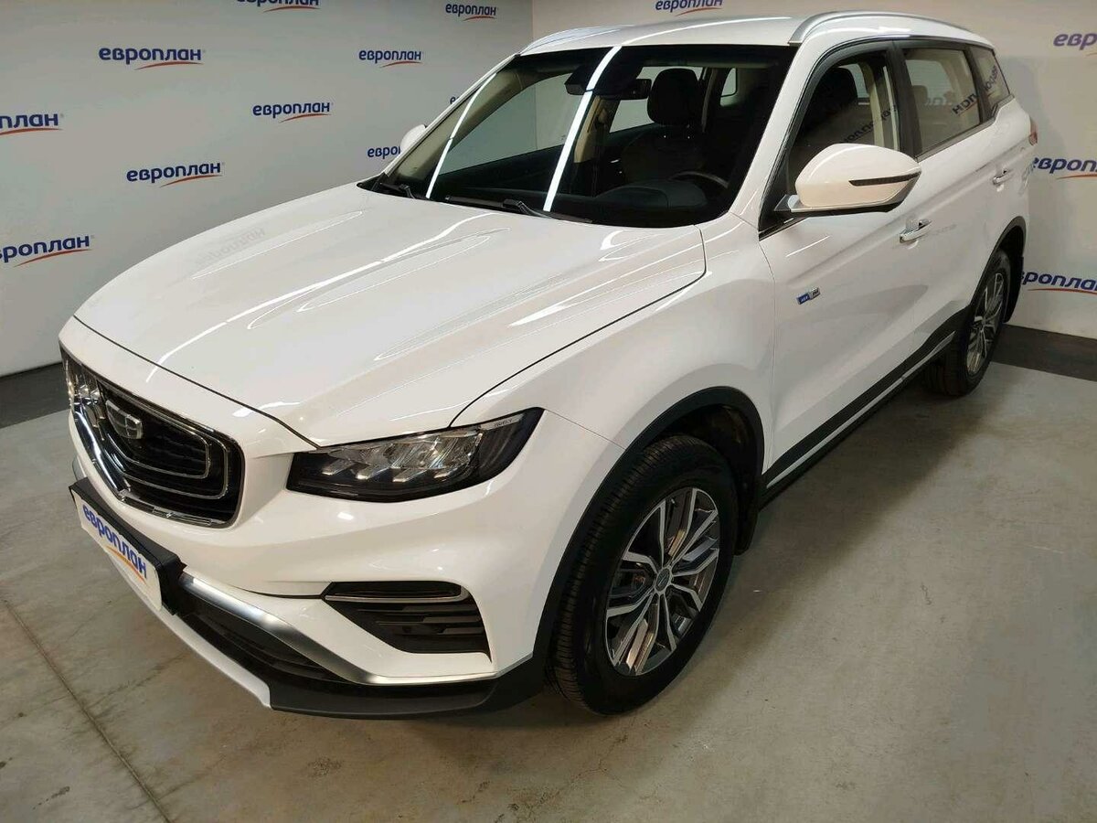 Открыть фотографии: Geely Atlas Pro
