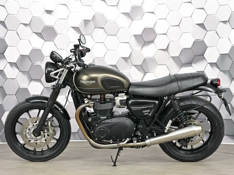 2021 Triumph Street Twin, серый, 747000 рублей, вид 4
