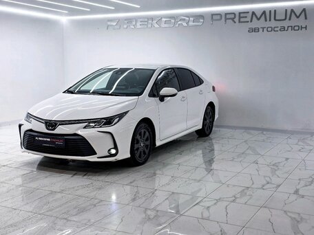2022 Toyota Corolla XII (E210), белый, 2000000 рублей, вид 3