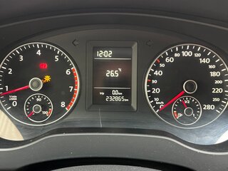 2014 Volkswagen Jetta VI Рестайлинг, белый, 900000 рублей, вид 1