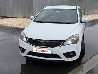 2011 Kia Ceed I Рестайлинг, белый, 500000 рублей, вид 1