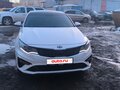 2019 Kia Optima IV Рестайлинг, белый, 1730000 рублей - вид 2