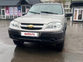 2019 Chevrolet Niva I Рестайлинг, серый, 650000 рублей, вид 3