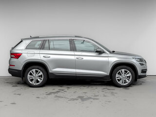 2021 Skoda Kodiaq I, серый, 3055000 рублей, вид 4