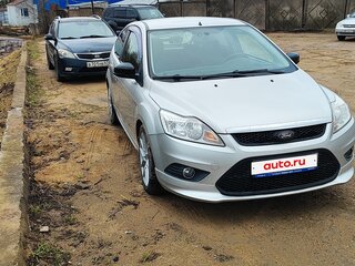 2009 Ford Focus II Рестайлинг, серебристый, 500000 рублей, вид 2