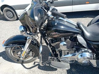 2008 Harley-Davidson CVO Tri Glide, чёрный, 1600000 рублей, вид 3