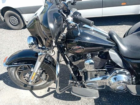 2008 Harley-Davidson CVO Tri Glide, чёрный, 1600000 рублей, вид 3