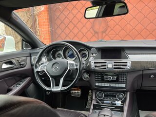 2012 Mercedes-Benz CLS 350 II (C218), белый, 1800000 рублей, вид 3