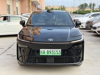 2025 Toyota bZ3X 58.3 kWh, чёрный, 2800000 рублей, вид 2