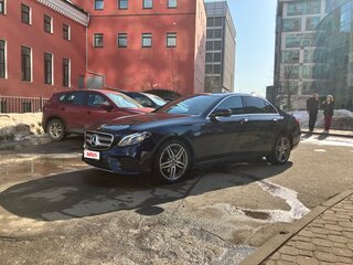 2018 Mercedes-Benz E-Класс 220 d V (W213, S213, C238), синий, 3250000 рублей, вид 1