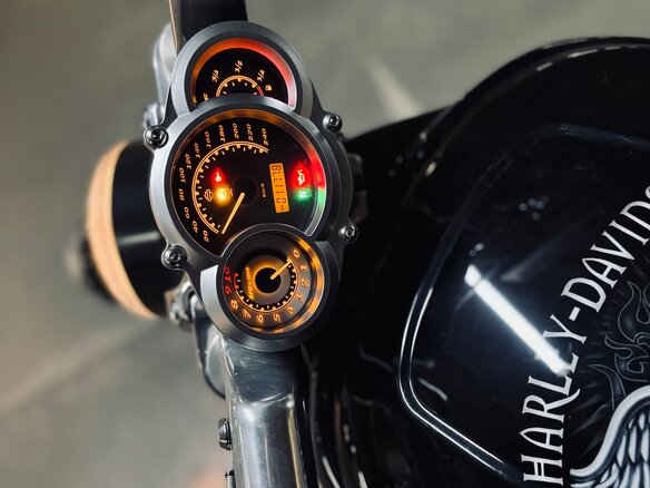 2009 Harley-Davidson V-Rod, чёрный, 1700000 рублей - вид 8