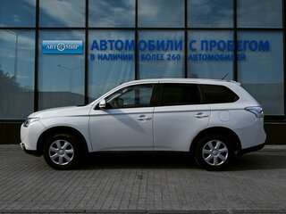2014 Mitsubishi Outlander III, белый, 1335000 рублей, вид 2