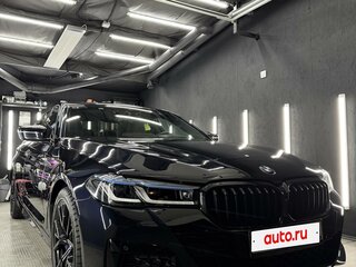 2020 BMW 5 серии 530i VII (G30/G31/G38) Рестайлинг, синий, 4700000 рублей, вид 3