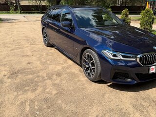 2021 BMW 5 серии 540d xDrive VII (G30/G31/G38) Рестайлинг, синий, 6100000 рублей, вид 4