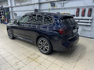 2021 BMW X3 30i xDrive III (G01) Рестайлинг, чёрный, 5499999 рублей, вид 4