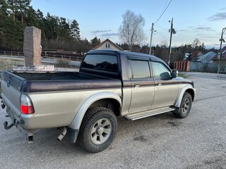 2005 Mitsubishi L200 III, фиолетовый, 820000 рублей, вид 5
