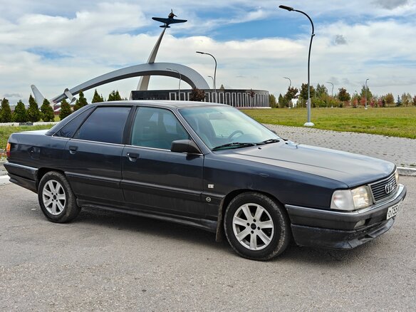1989 Audi 100 III (C3) Рестайлинг, синий, 235000 рублей - вид 4