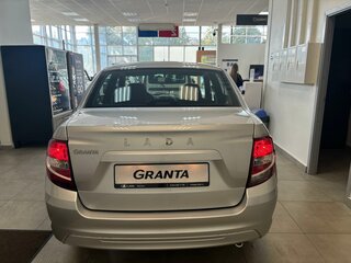 2026 Lada (ВАЗ) Granta I Рестайлинг, серебристый, 870000 рублей, вид 5