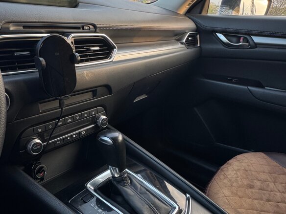 2020 Mazda CX-5 II, коричневый, 2500000 рублей - вид 17
