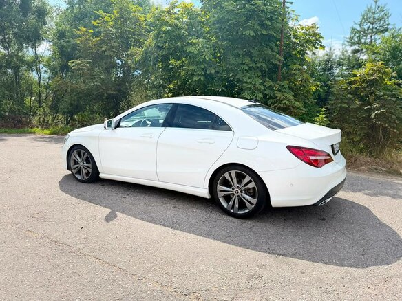 2018 Mercedes-Benz CLA 200 I (C117, X117) Рестайлинг, белый, 2350000 рублей - вид 4
