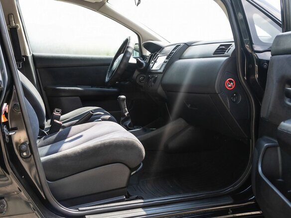 2007 Nissan Tiida I, чёрный, 380000 рублей - вид 10