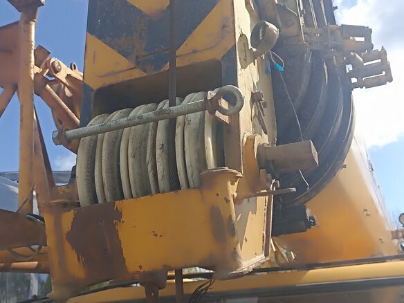 2008 XCMG QY30K, золотистый, 4600000 рублей - вид 2