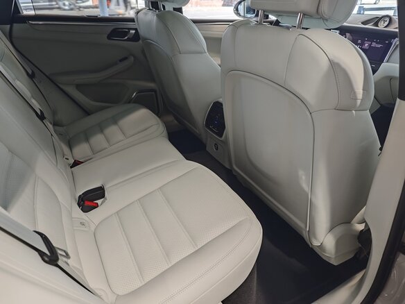 2026 Porsche Macan I Рестайлинг 2, серый, 14490000 рублей - вид 33