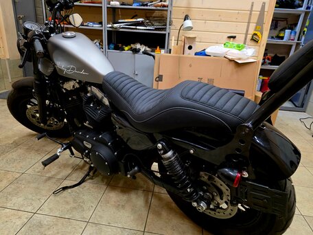 2021 Harley-Davidson Sportster 1200, серый, 1250000 рублей, вид 3