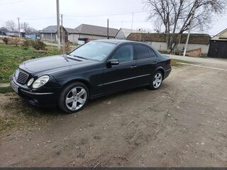 2002 Mercedes-Benz E-Класс 320 III (W211, S211), чёрный, 670000 рублей, вид 2